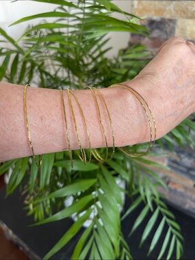 VINTAGE | Dainty Goddess Bangles | 8